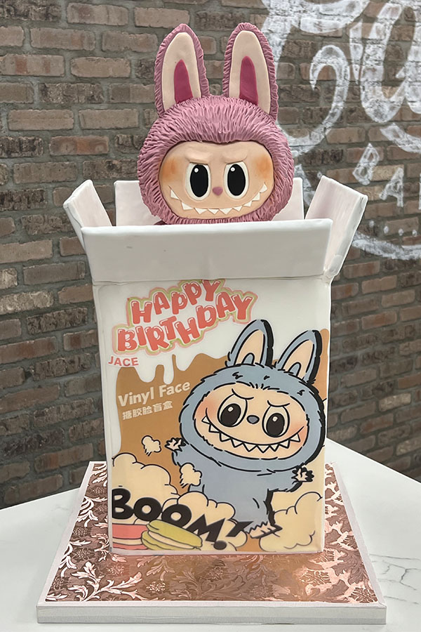 Labubu “Toy Box Surprise” Birthday Cake