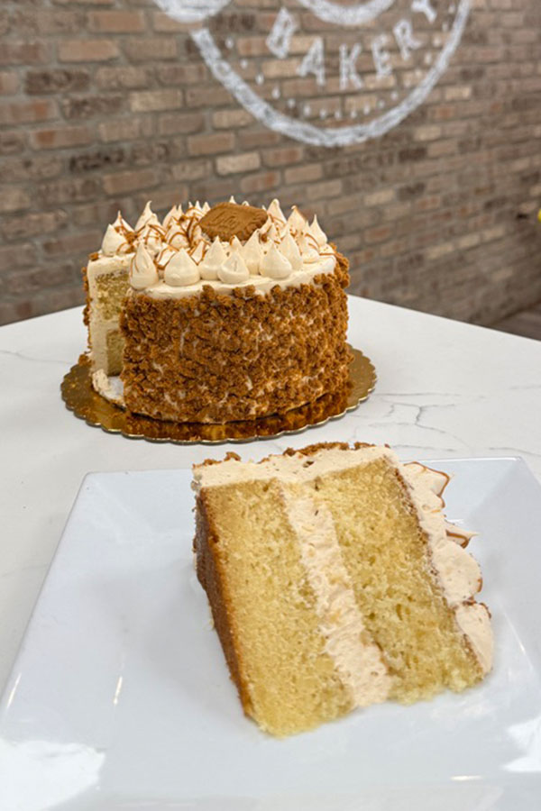 Classic Vanilla Biscoff Cake